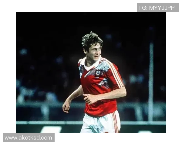 追忆前几年离世的足球明星们他们的传奇与影响力仍在延续